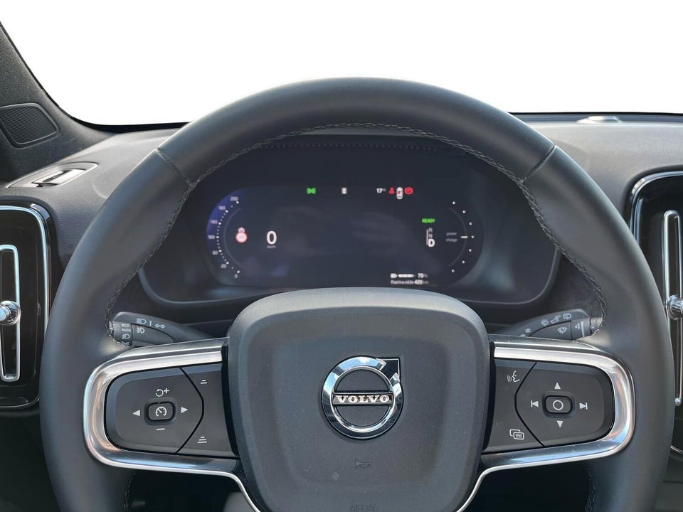 Volvo EX40 Extended Range Core 5d