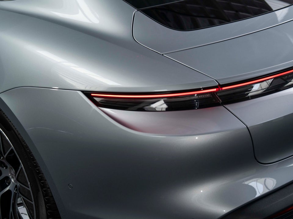 Porsche Taycan 4S Performance+ 4d