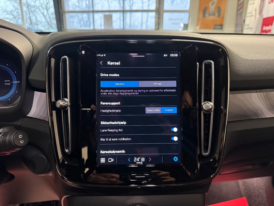 Volvo XC40 P6 ReCharge Core 5d