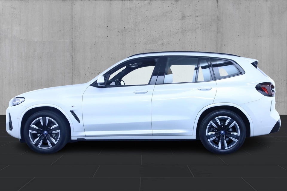 BMW iX3 Charged M-Sport 5d