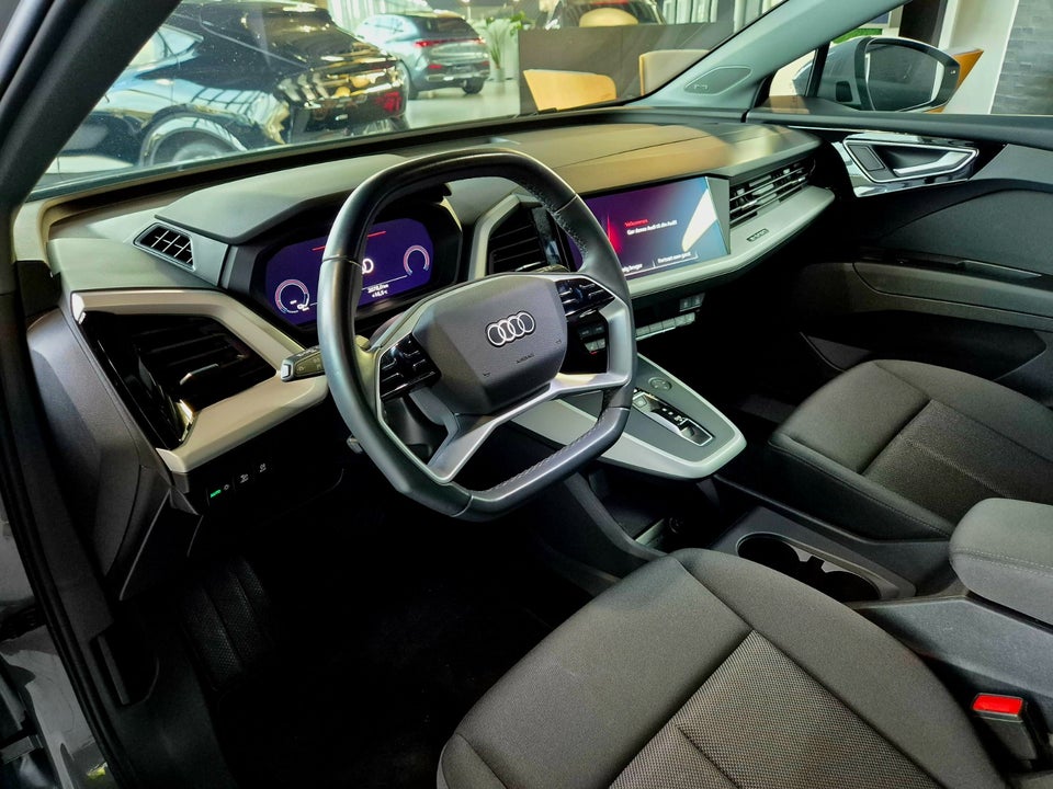 Audi Q4 e-tron 45 Progress 5d