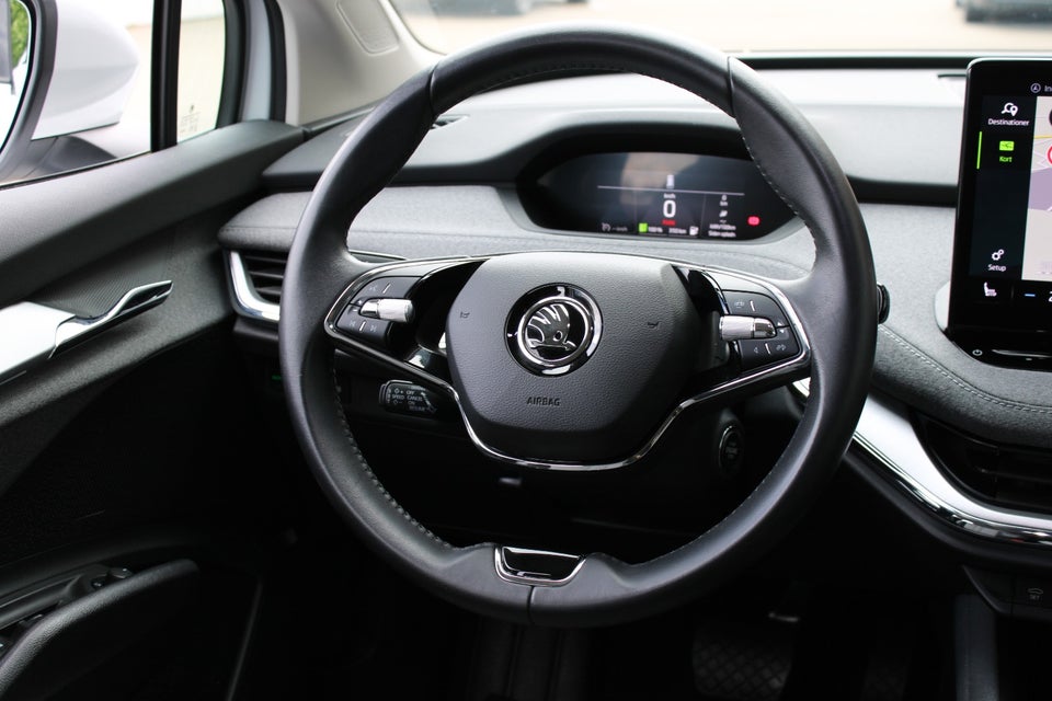 Skoda Enyaq 60 iV Loft 5d