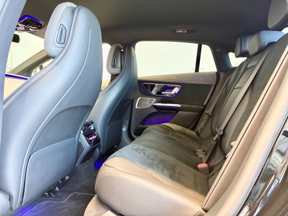 Mercedes EQE350 AMG Line 4d