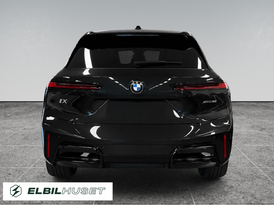 BMW iX xDrive60 Fully Charged 5d