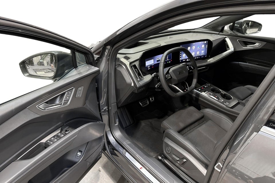 Audi Q4 e-tron performance 5d