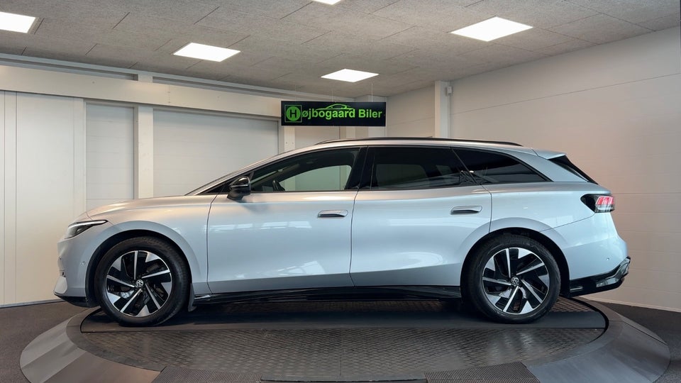 VW ID.7 77 Style Tourer 5d