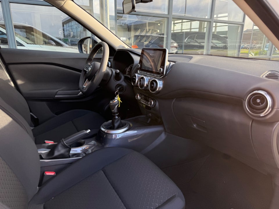 Nissan Juke 1,0 Dig-T 114 Acenta 5d