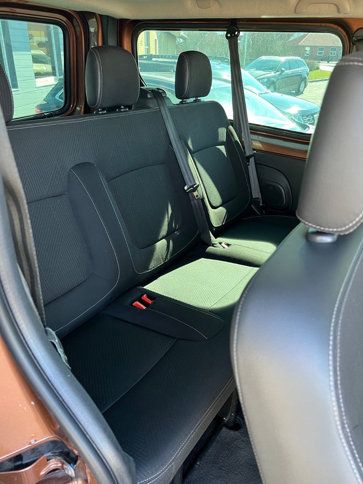 Renault Trafic T29 1,6 dCi 145 L2H1 Grand Passenger