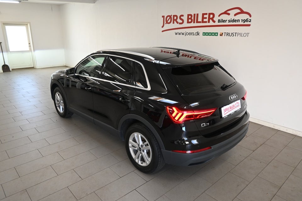 Audi Q3 45 TFSi e Attitude plus S-tr. 5d