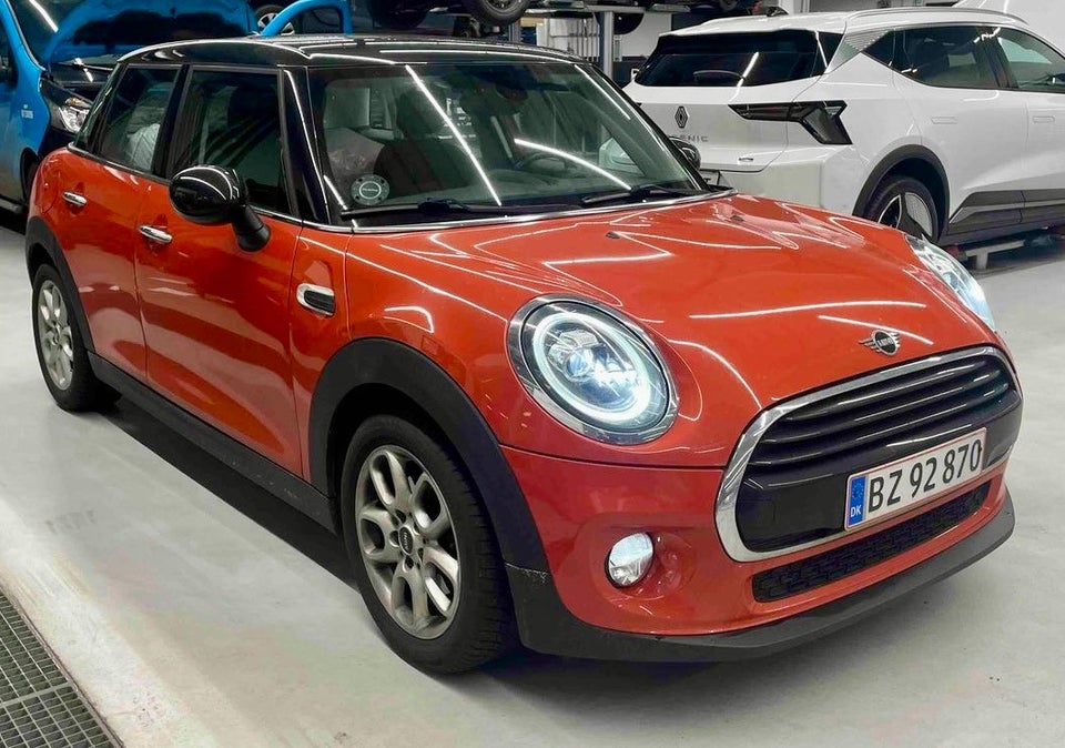 MINI Cooper 1,5 Essential aut. 5d