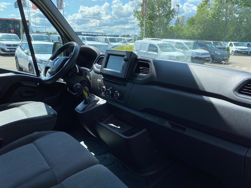 Renault Master IV T35 2,3 dCi 150 L2H2 Kassevogn aut.