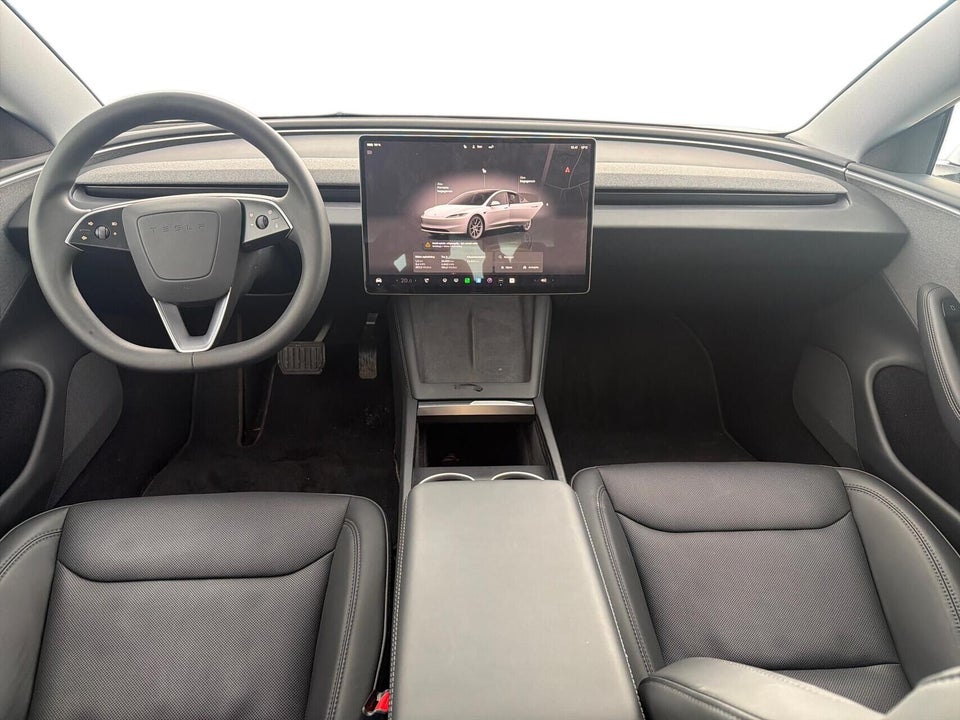 Tesla Model 3 RWD 4d