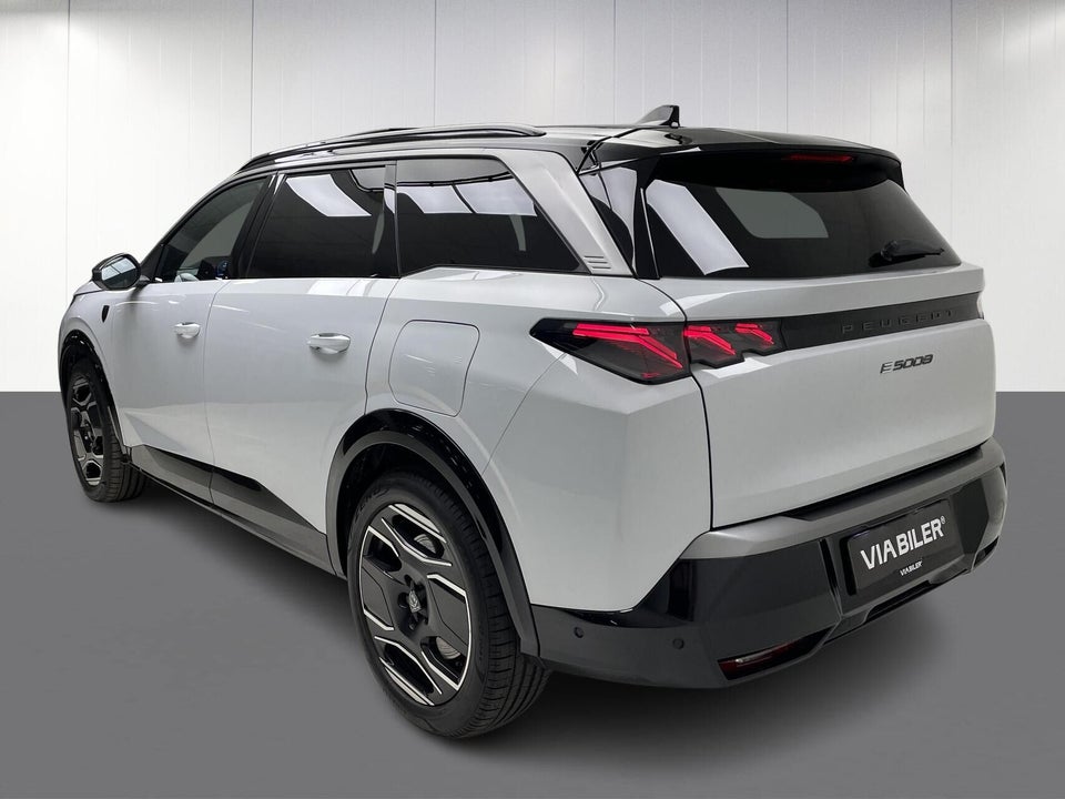 Peugeot e-5008 77 GT Pack 7prs 5d