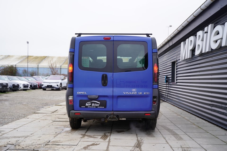 Opel Vivaro 1,9 DTi 4d