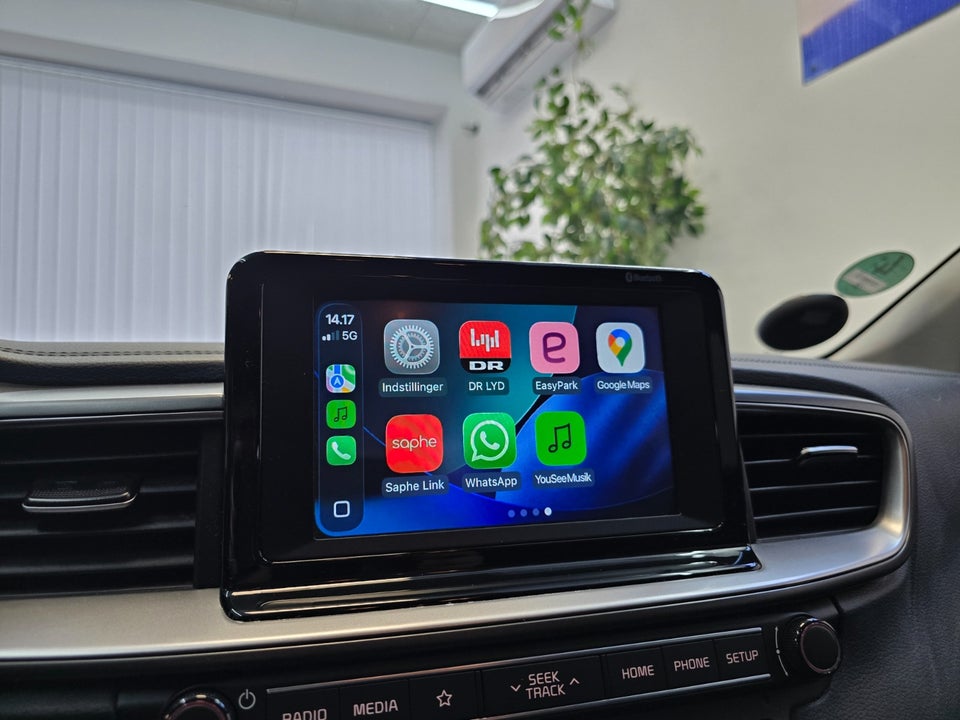 Kia Ceed 1,6 CRDi 136 Attraction SW 5d