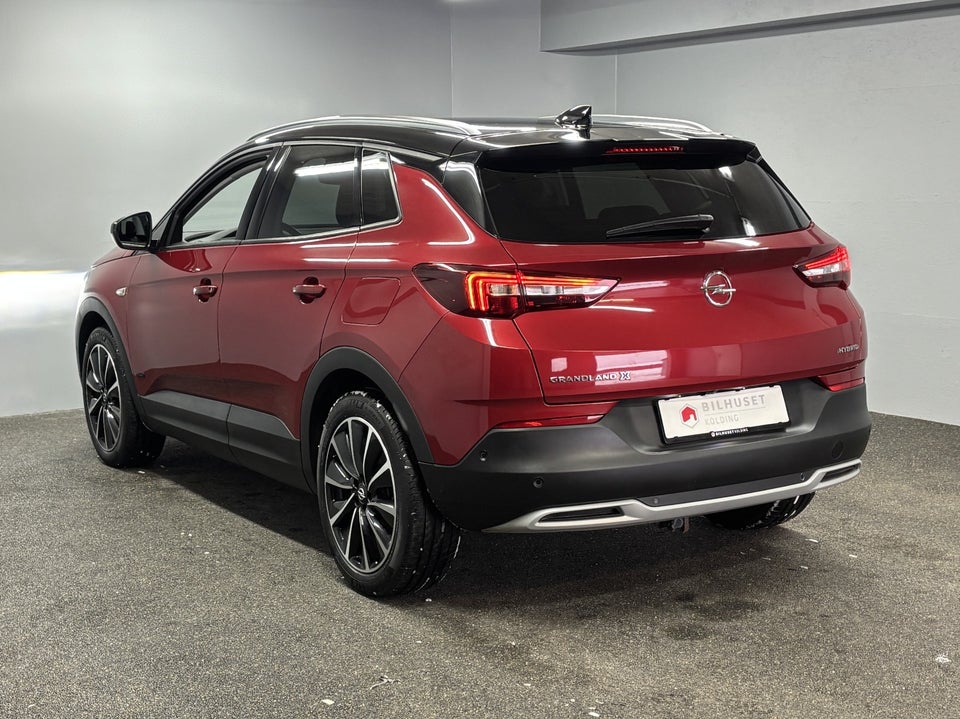 Opel Grandland X 1,6 Hybrid Ultimate aut. 5d