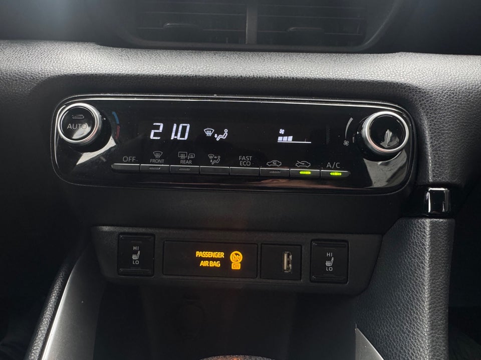 Toyota Yaris 1,5 Hybrid Active e-CVT 5d