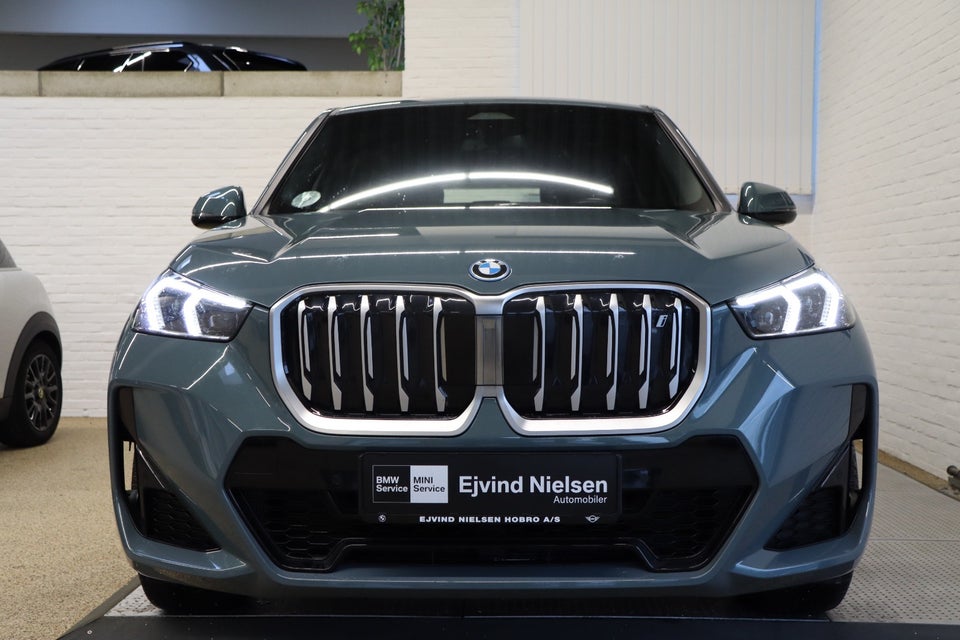 BMW iX1 xDrive30 M-Sport Premium 5d