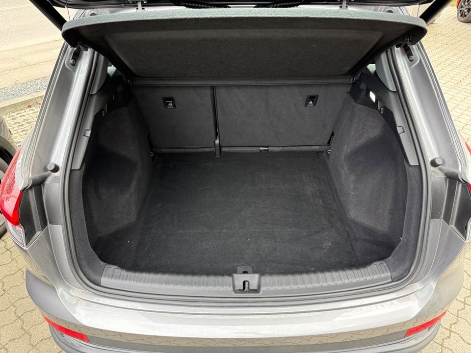 Audi Q4 e-tron 40  5d