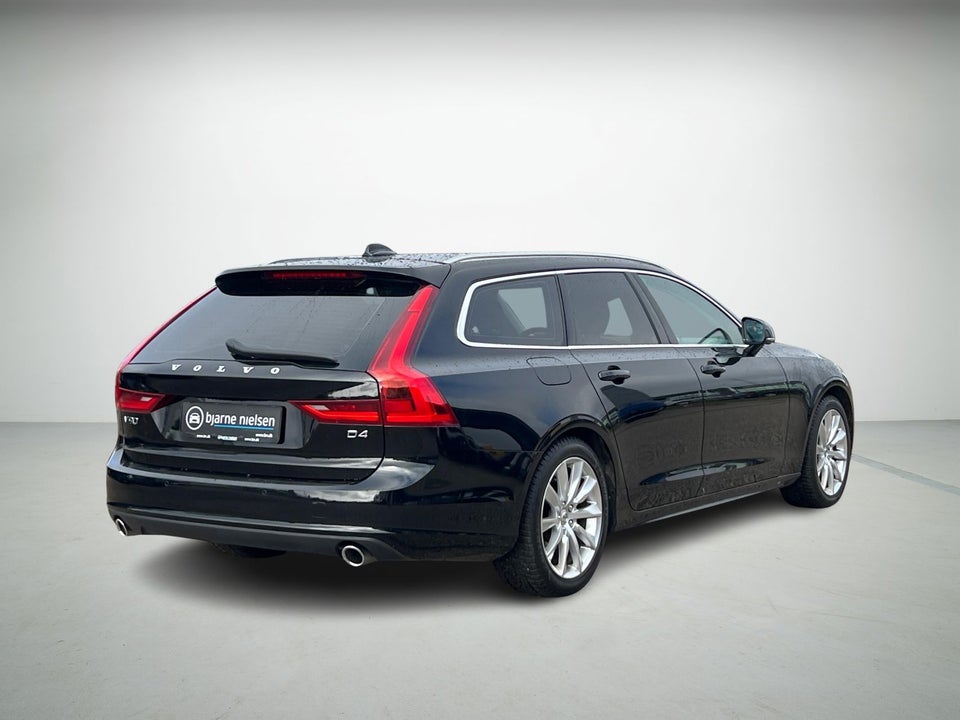 Volvo V90 2,0 D4 190 Momentum aut. 5d