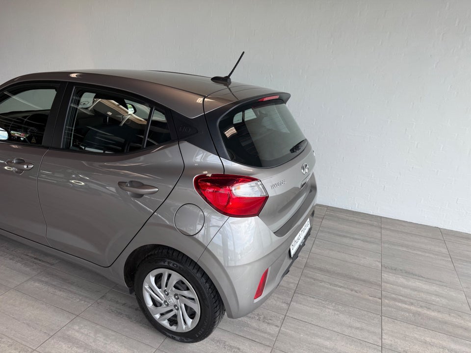 Hyundai i10 1,0 MPi Essential AMT 5d