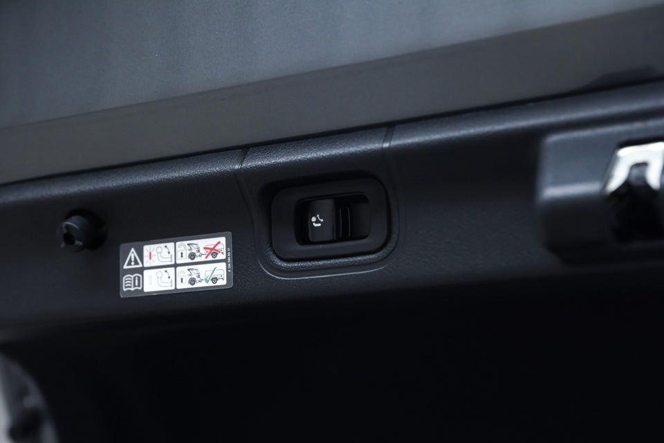 Mercedes EQE350 AMG Line 4d