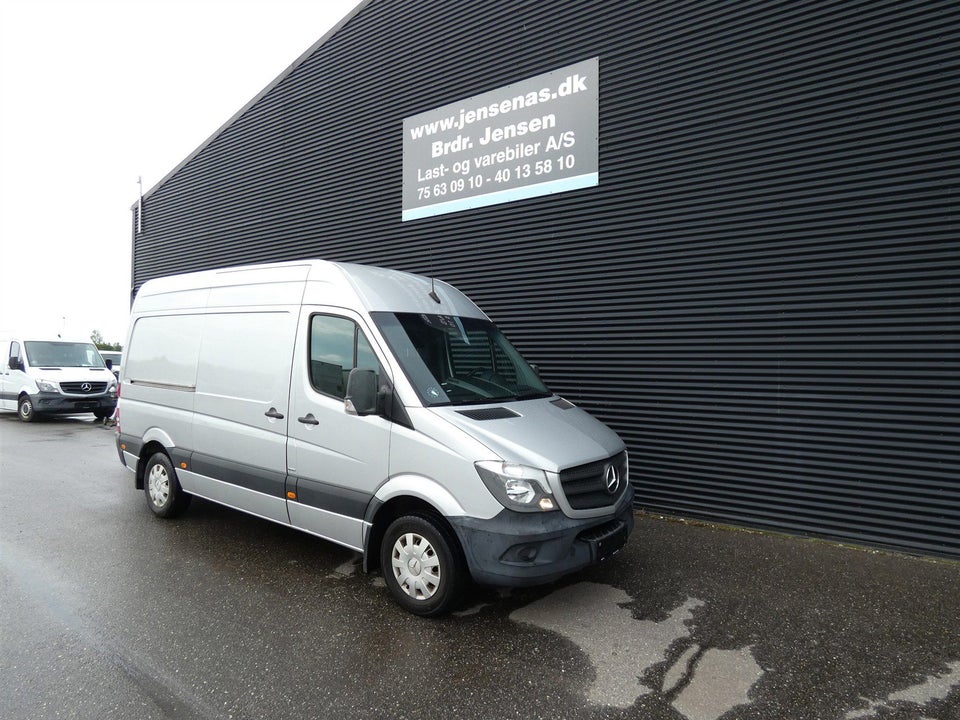 Mercedes Sprinter 216 2,2 CDi R2 Kassevogn 5d