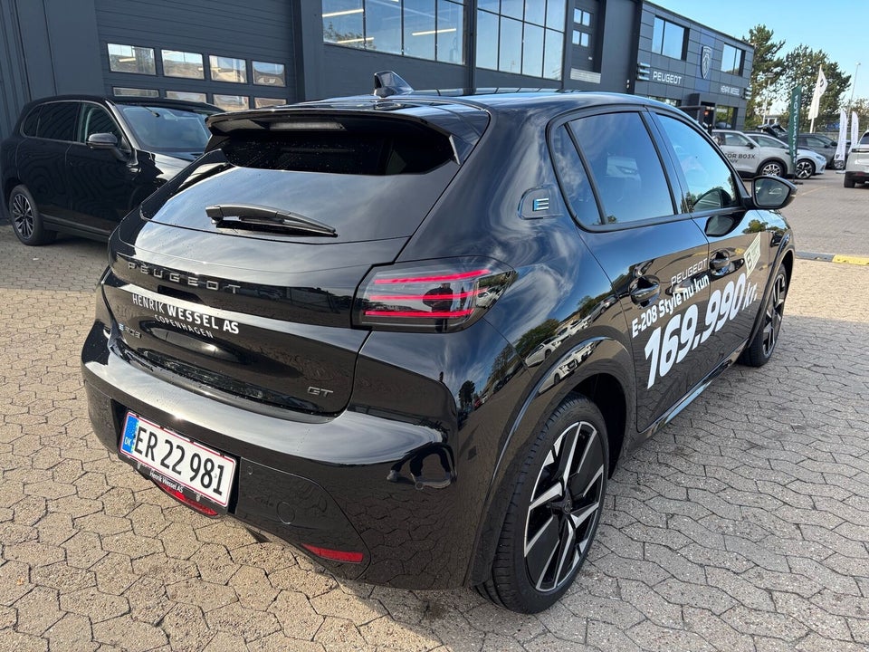 Peugeot e-208 54 GT Pack 5d