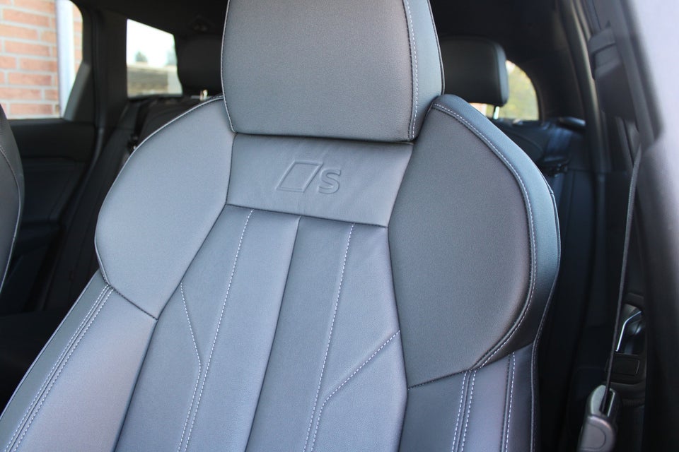 Audi Q6 e-tron S-line performance 5d