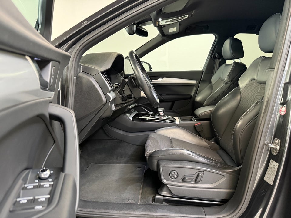 Audi Q5 50 TFSi e S-line quattro S-tr. 5d
