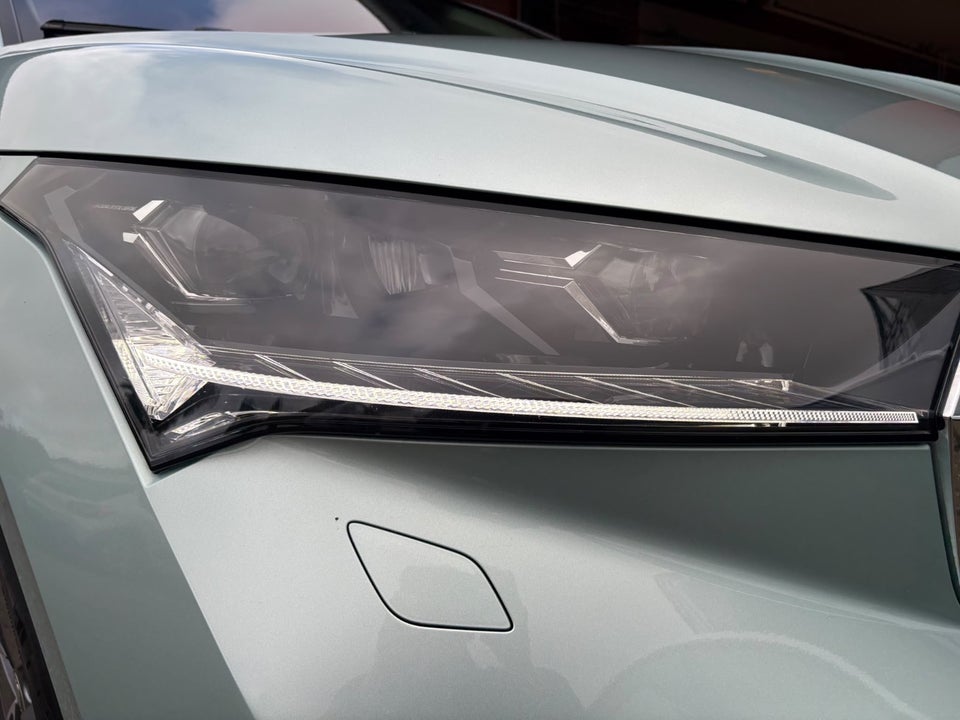 Skoda Enyaq 80 iV Design Selection Suite 5d