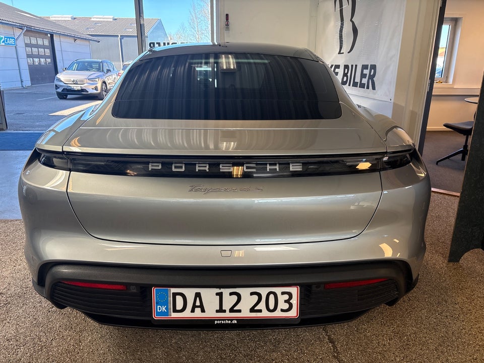 Porsche Taycan 4S Performance+ 4d