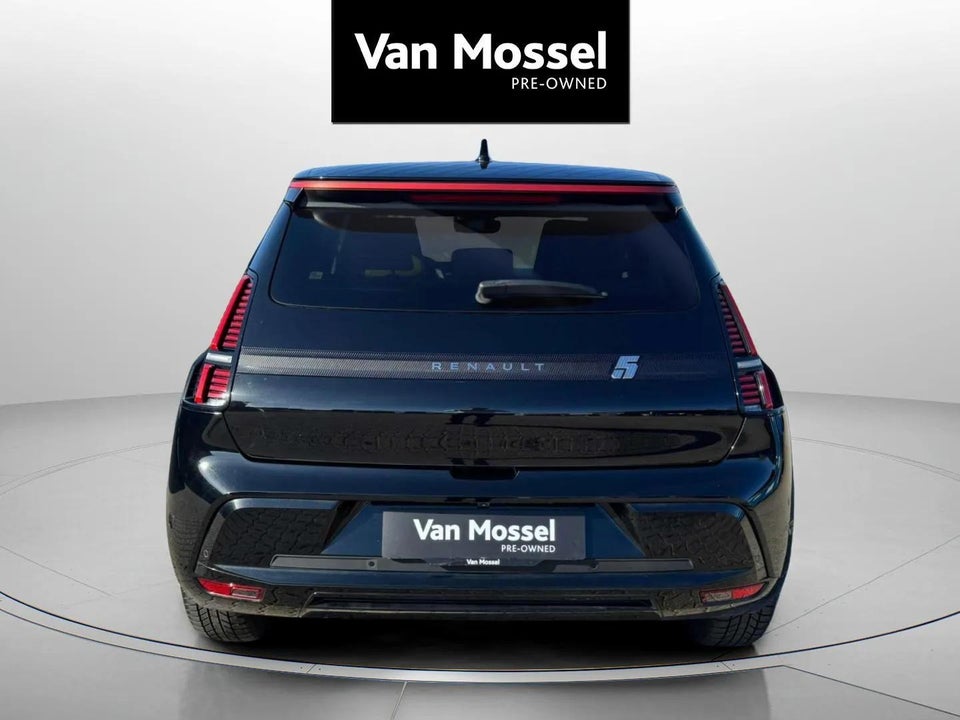 Renault 5 E-Tech 52 Iconic 5d