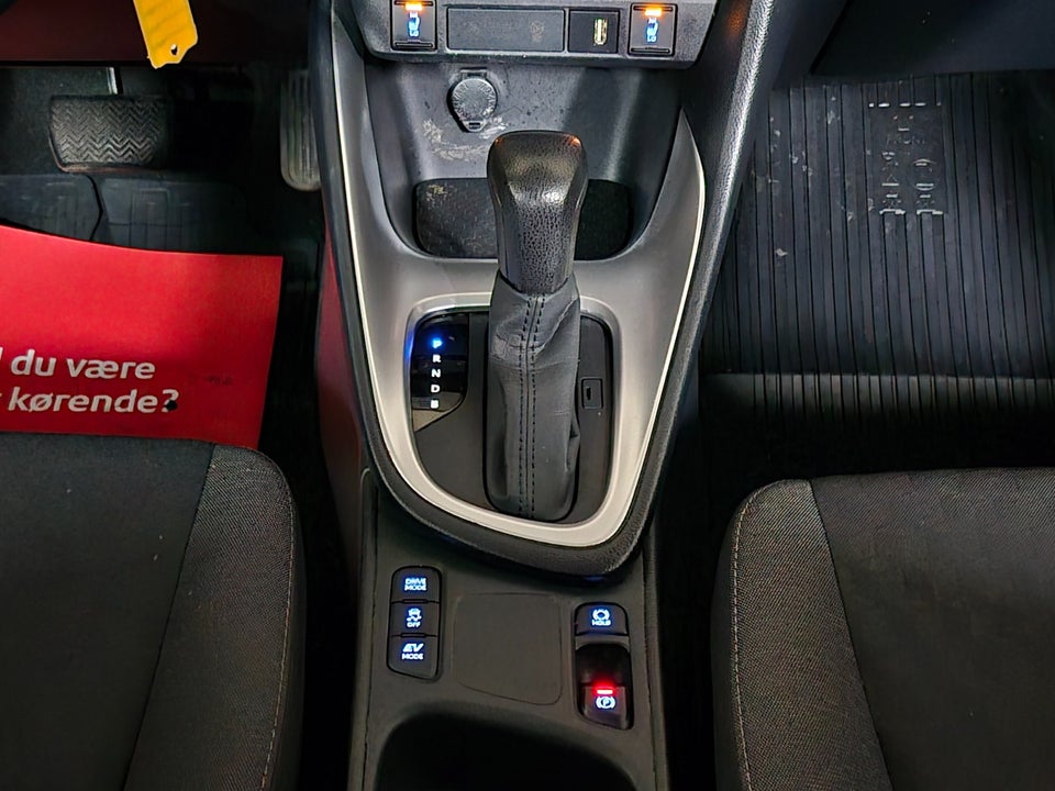 Toyota Yaris 1,5 Hybrid H3 e-CVT 5d