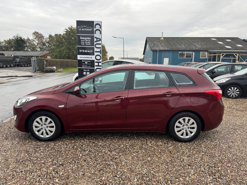 Hyundai i30 1,6 CRDi 110 Active CW 5d