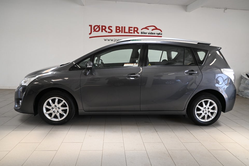 Toyota Verso 1,8 VVT-i T2 Vision 7prs 5d
