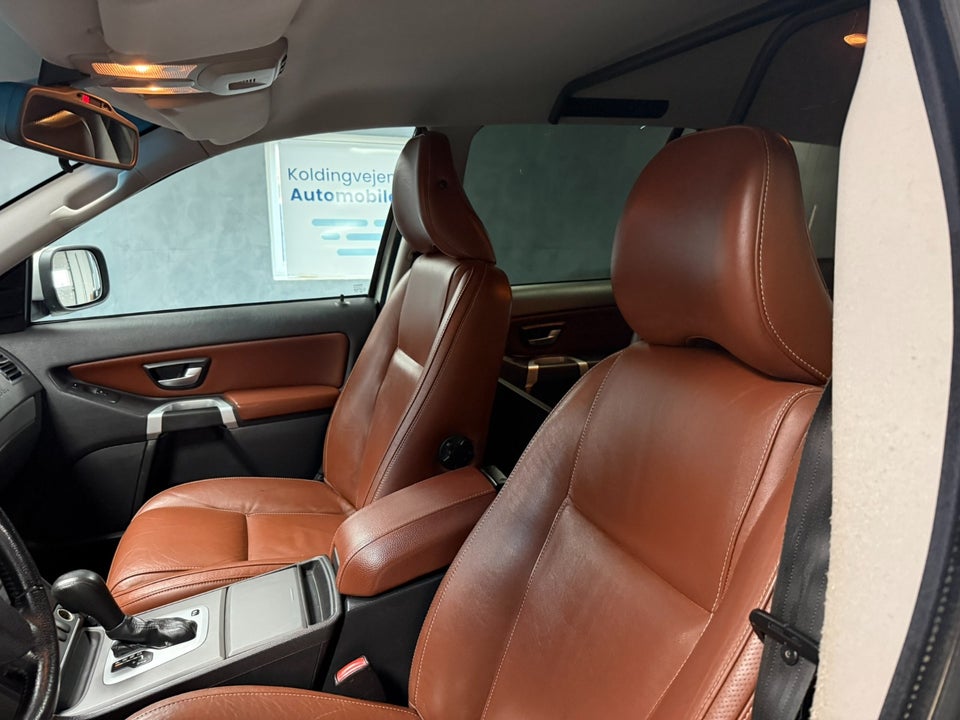 Volvo XC90 2,4 D5 185 Summum aut. AWD Van 5d