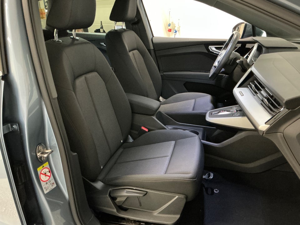Audi Q4 e-tron 35  5d