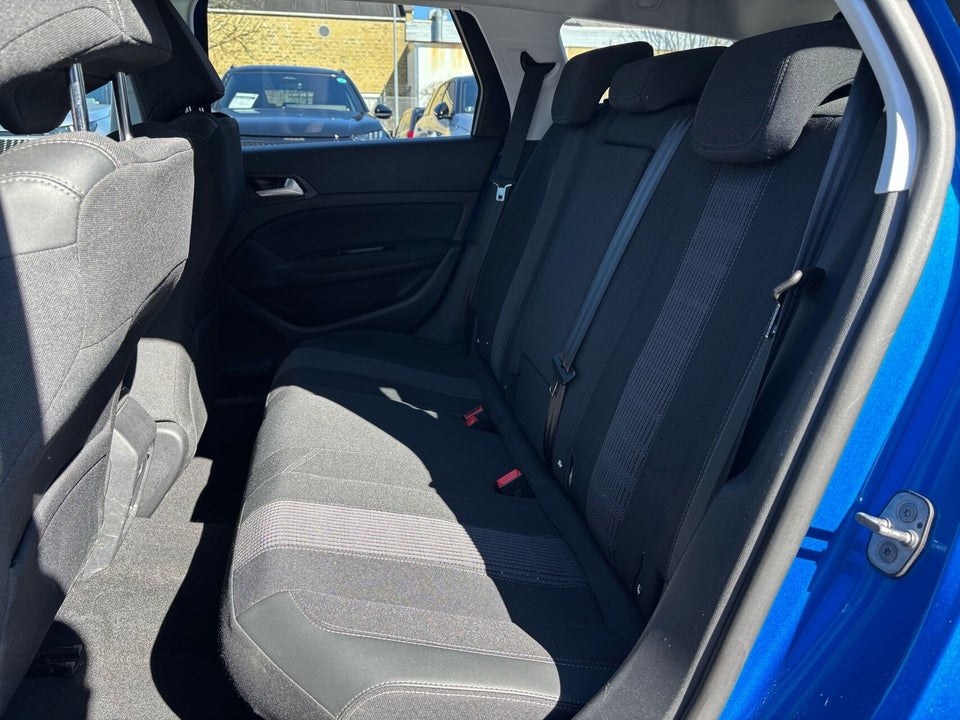 Peugeot 308 1,6 BlueHDi 120 Allure Sky SW EAT6 5d