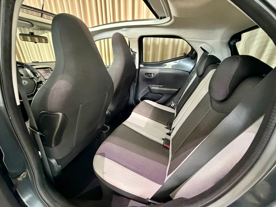Toyota Aygo 1,0 VVT-i x-sky 5d