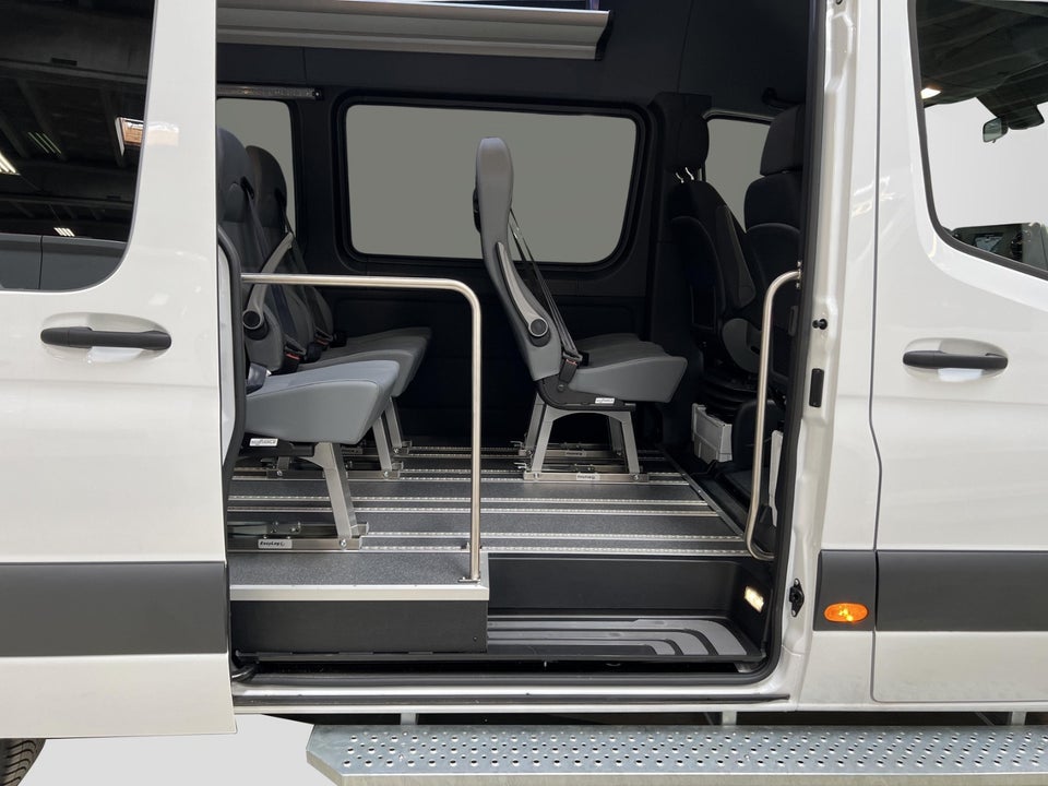 Mercedes Sprinter 317 2,0 CDi A2 Tourer aut. RWD