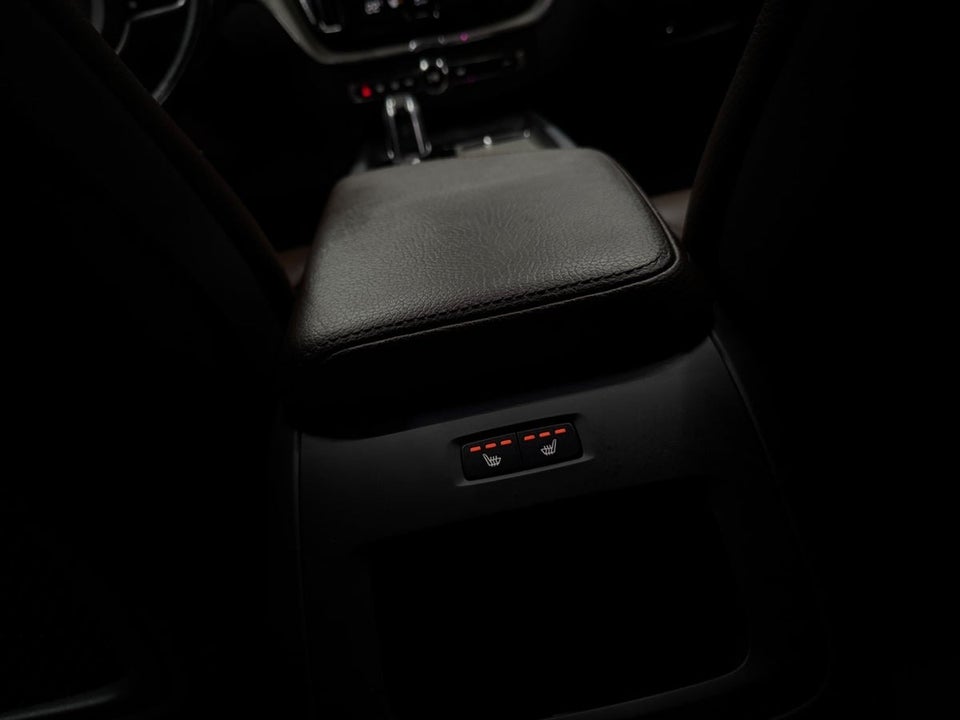 Volvo XC60 2,0 T8 407 Inscription aut. AWD 5d