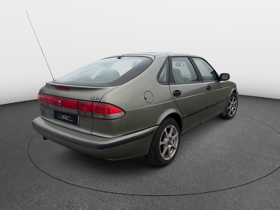 Saab 900 2,0  5d