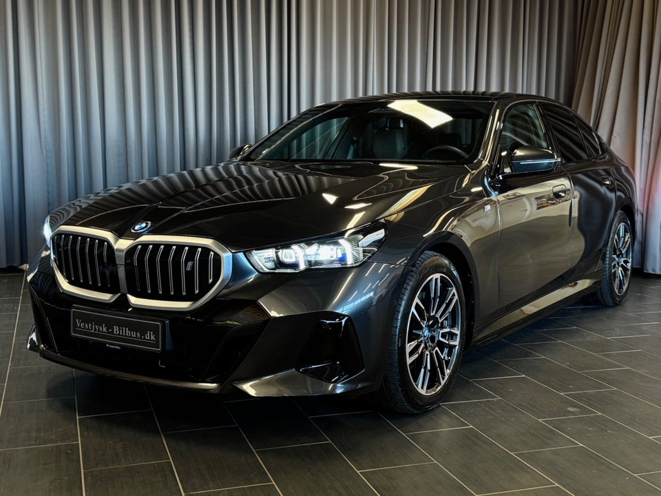 BMW i5 eDrive40 M-Sport 4d