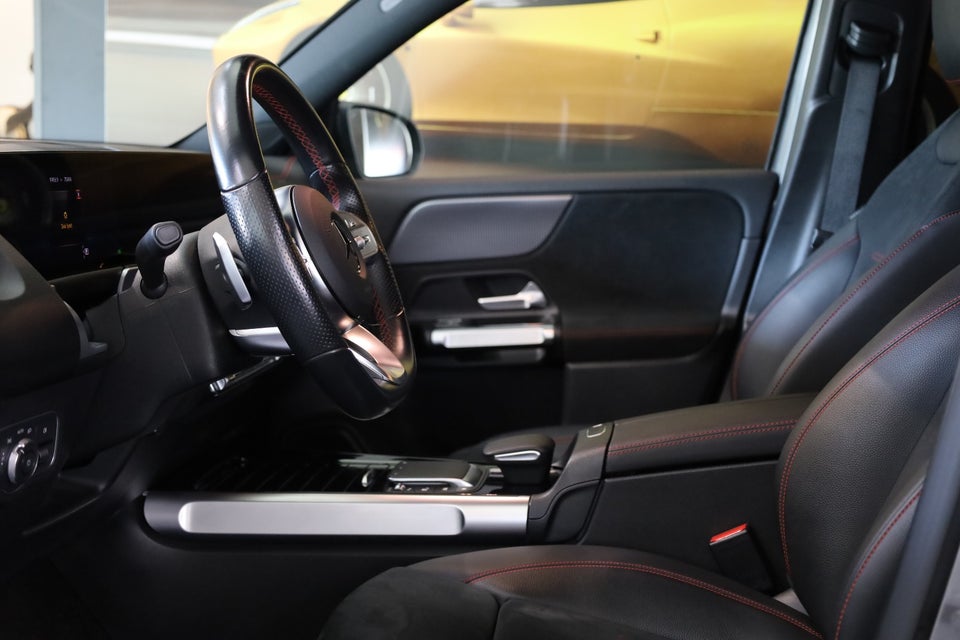 Mercedes EQB250 AMG Line 5d