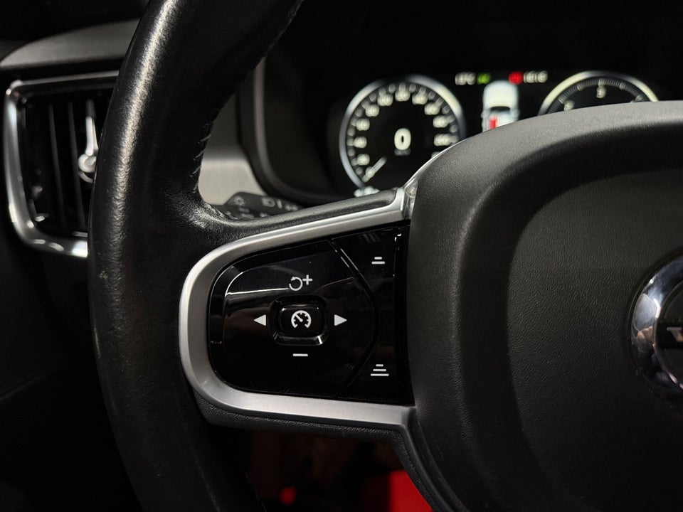 Volvo V90 2,0 D4 190 Momentum aut. 5d
