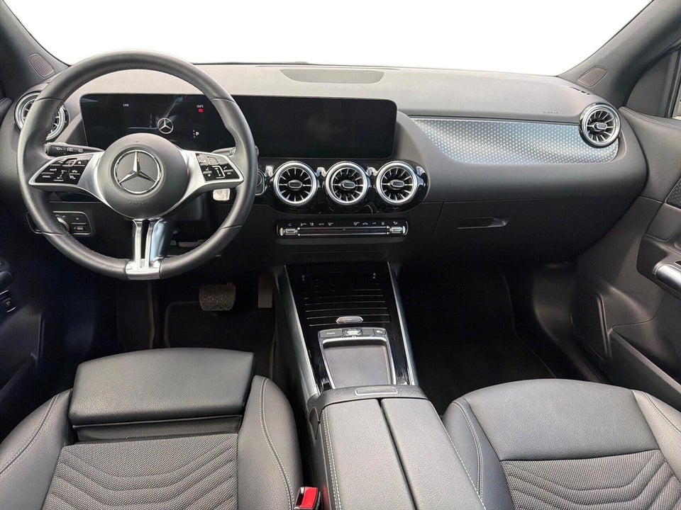 Mercedes EQA250+ Progressive 5d