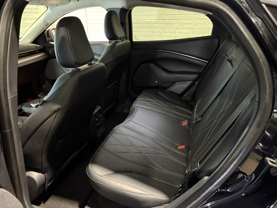 Ford Mustang Mach-E 98 Extended Range 5d