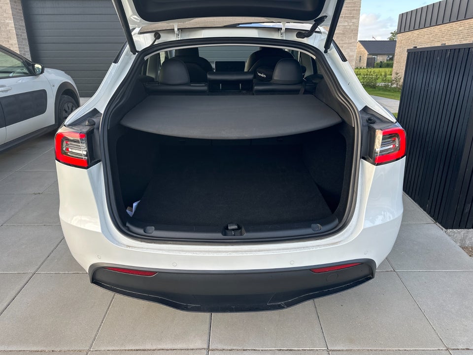 Tesla Model Y Performance AWD 5d