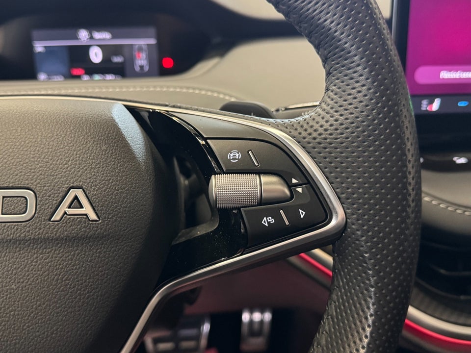 Skoda Enyaq 85 iV Sportline Advanced 5d